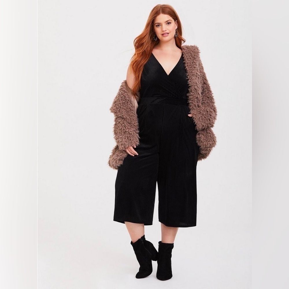 Torrid Black Shadow Stripe Velvet Jumpsuit, Size 0
